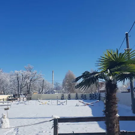 Farm Nh Stables مزرعة للإقامة *